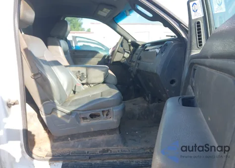 2013 Ford F-150 Xl z USA, uszkodzony, nr VIN 1FTMF1CM9DKF51011